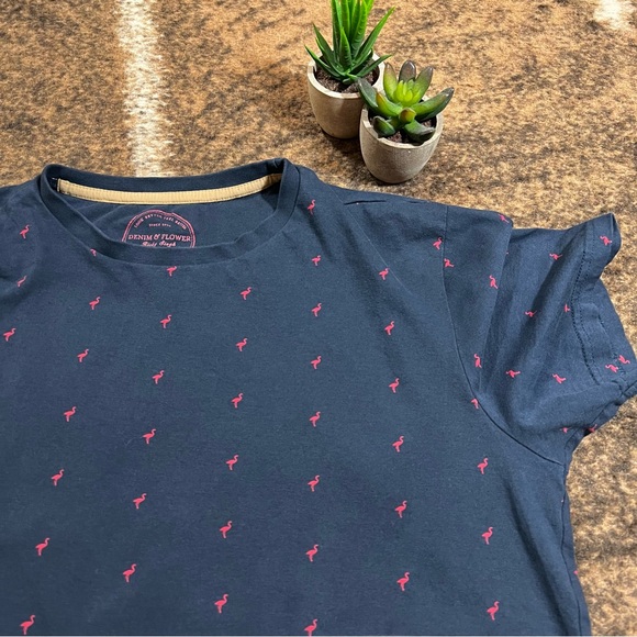 Men’s Navy Tee - Pink Flamingos - Picture 3 of 3